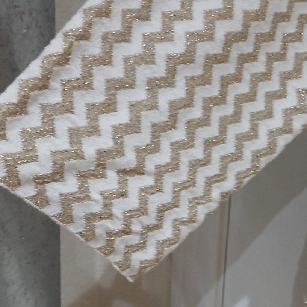 Chico's Elegant Gold and White Knit Top - Picture 3 of 6
